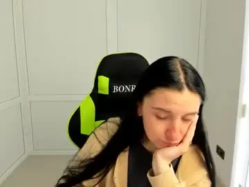 Piper_smilee  live sex cam