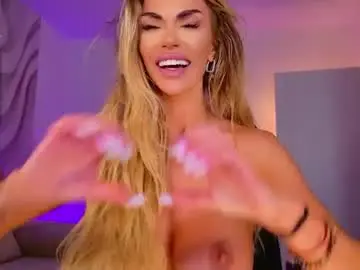 Raysalexis19  live sex cam
