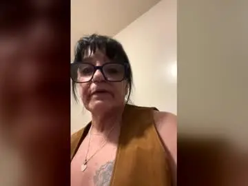 Toni6967  live sex cam