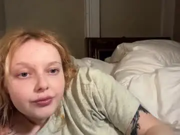 Cherrykitten11  live sex cam