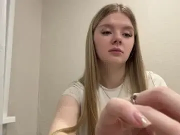 Eddielaursen  live sex cam