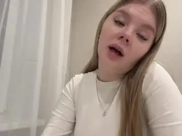 Eddielaursen  live sex cam