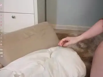 Holyhee  live sex cam