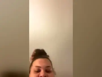 Kiarasimone123  live sex cam