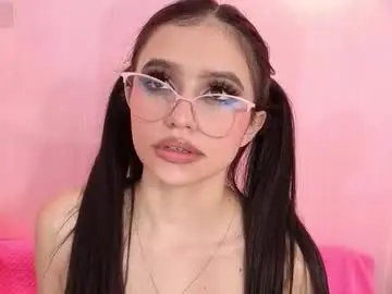 Littlearii  live sex cam