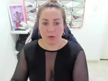 Mariana01_m  live sex cam