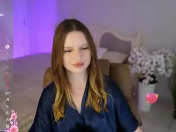 Milanamoons  live sex cam