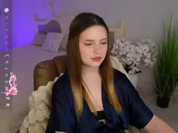 Milanamoons  live sex cam