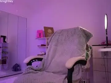 Ohbabykelly  live sex cam