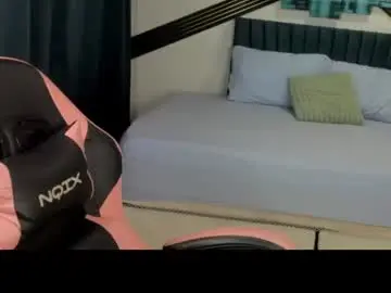 Selena_gold11  live sex cam