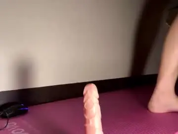 Sexybaestella  live sex cam