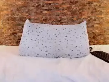Adenile  live sex cam