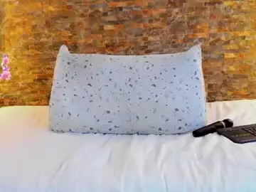 Adenile  live sex cam