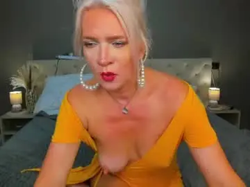 Ann_curt  live sex cam