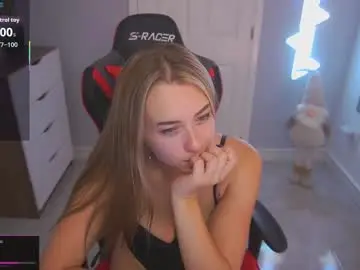 Danikadillan  live sex cam