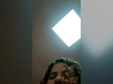Emilycmich  live sex cam