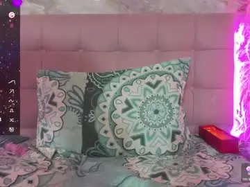 Kitty_seduce  live sex cam