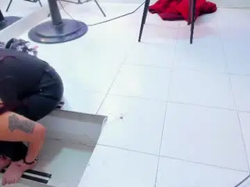 Liaconnor  live sex cam