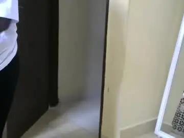 Maseratty  live sex cam