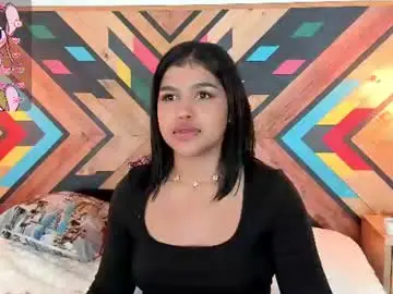 Nairobiswan  live sex cam