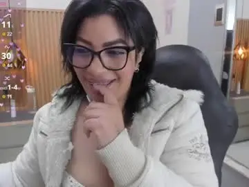 Nikyrios  live sex cam