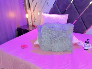 Sarayofficial  live sex cam