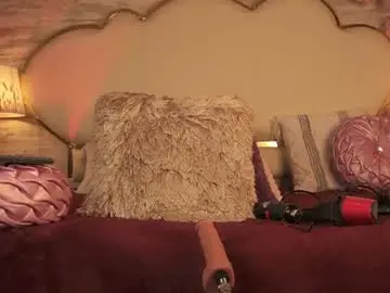 Senniabella  live sex cam
