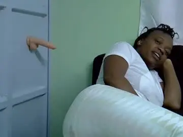 Sexxybuttie  live sex cam