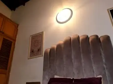 Sky_caroline  live sex cam