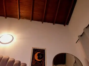Sky_caroline  live sex cam