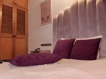 Sky_caroline  live sex cam