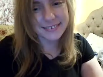 Tinywithtiddies  live sex cam