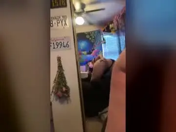 Altsluttt  live sex cam