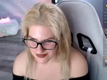 Bellastar84  live sex cam