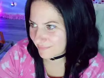 Bellastar84  live sex cam