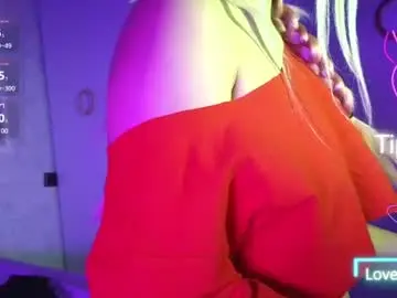 Cutiebee01  live sex cam