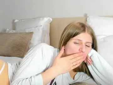 Kirraa_  live sex cam