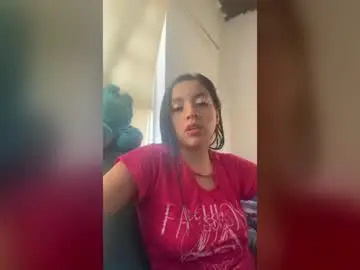 Lucia754839  live sex cam