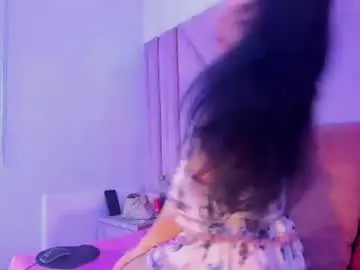 Miadivinehyh  live sex cam