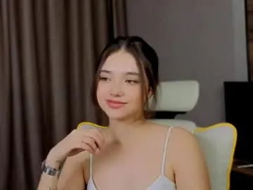 Nutshellz  live sex cam
