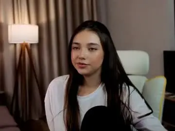 Nutshellz  live sex cam