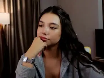 Nutshellz  live sex cam