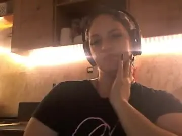 Skysupernova  live sex cam