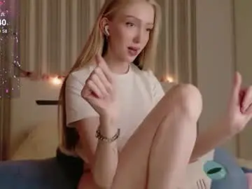 Awwrora  live sex cam