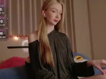 Awwrora  live sex cam