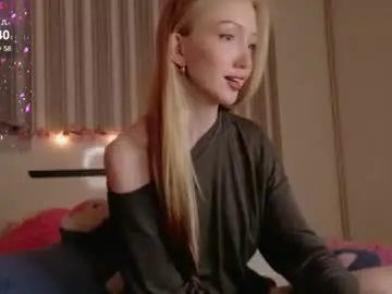 Awwrora  live sex cam