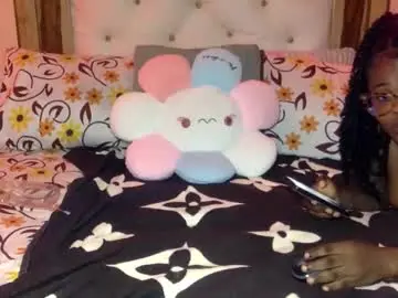 Creamyamber  live sex cam