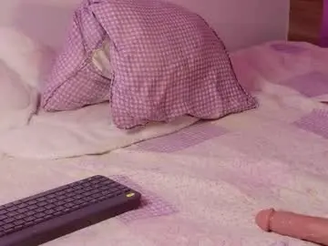 Emilliex_  live sex cam