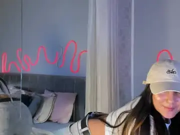 Im_valskin  live sex cam