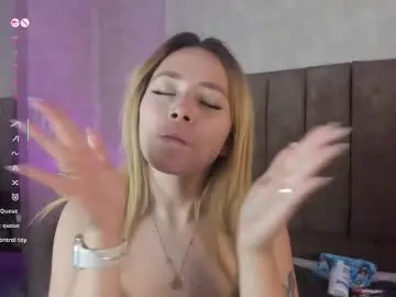 Lanaamills  live sex cam